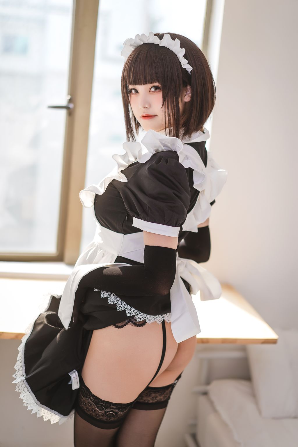 Coser  蜜汁 猫 裘 Vol059 民宿 女仆 50 photos - 30