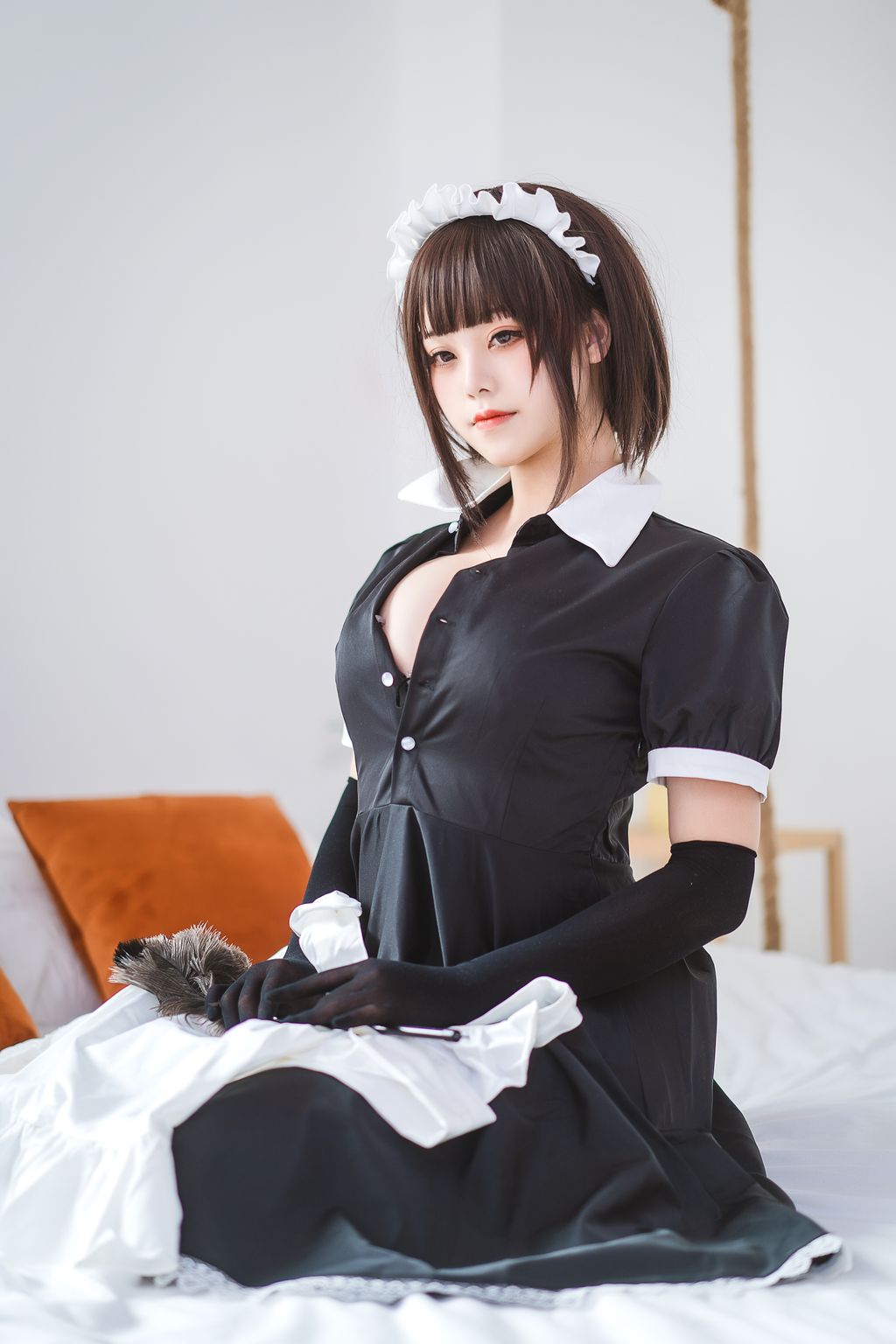Coser  蜜汁 猫 裘 Vol059 民宿 女仆 50 photos - 45