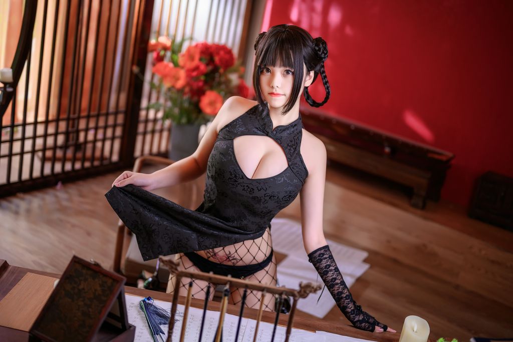 Coser  蜜汁 猫 裘 Vol059 魔女 旗袍 56 photos - 47