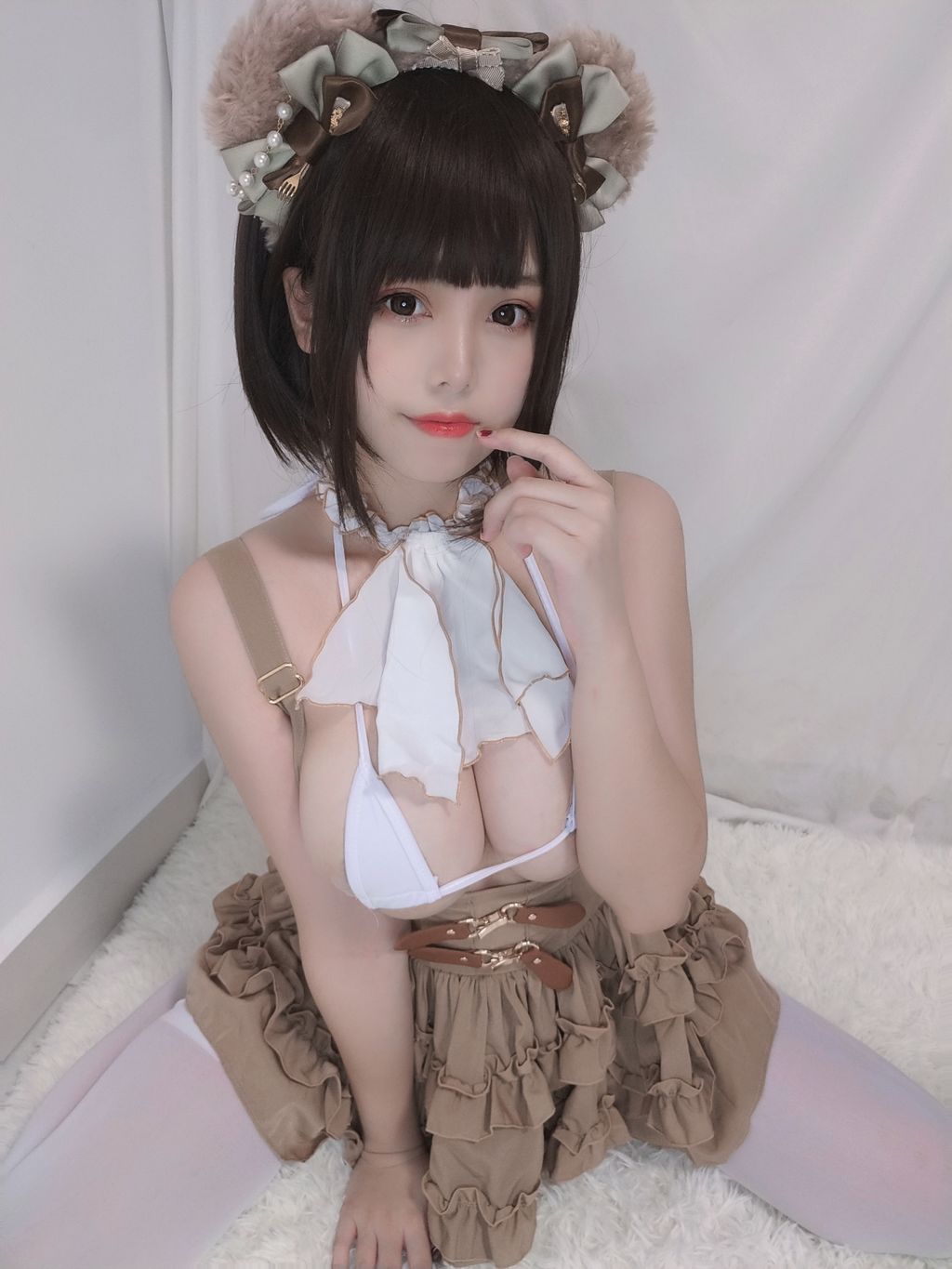 Coser  蜜汁 猫 裘 Vol060 小熊 52 photos - 50