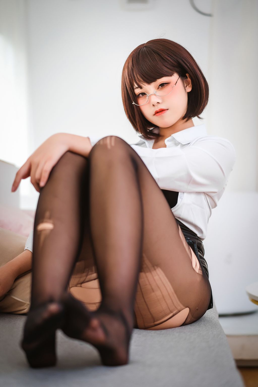 Coser  蜜汁 猫 裘 Vol062 醉 OL 52 photos - 22