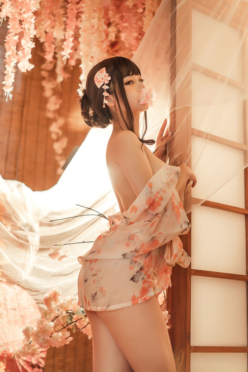 Coser蜜汁猫裘 Vol066 浴娘2 37 photos - 12