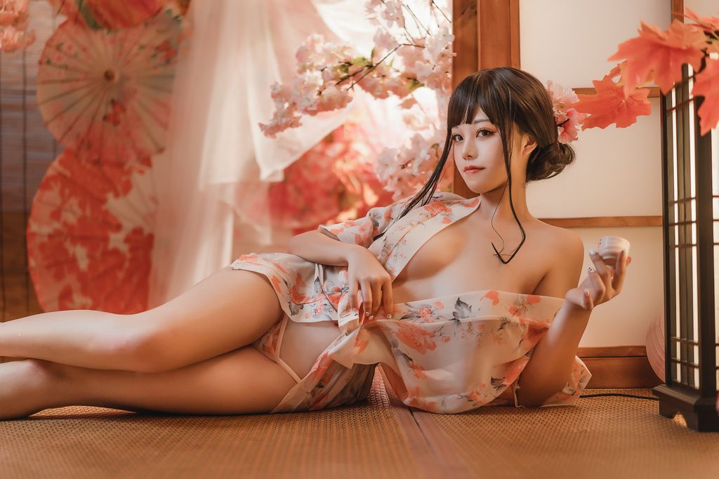 Coser蜜汁猫裘 Vol066 浴娘2 37 photos - 34