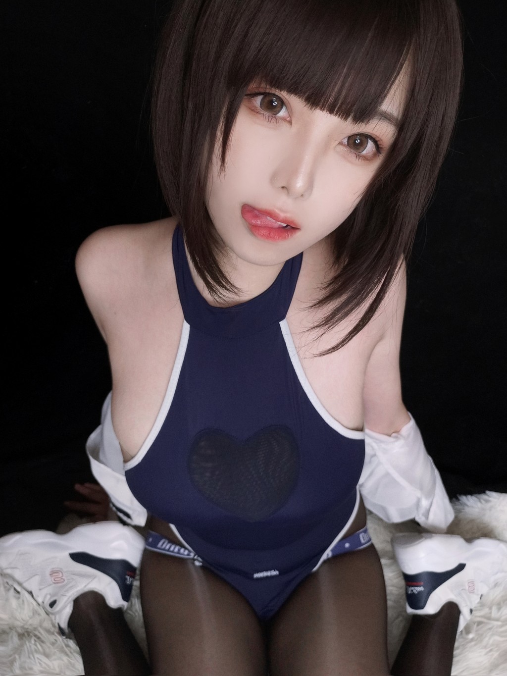 Coser蜜汁猫裘 Vol069 34 photos - 18