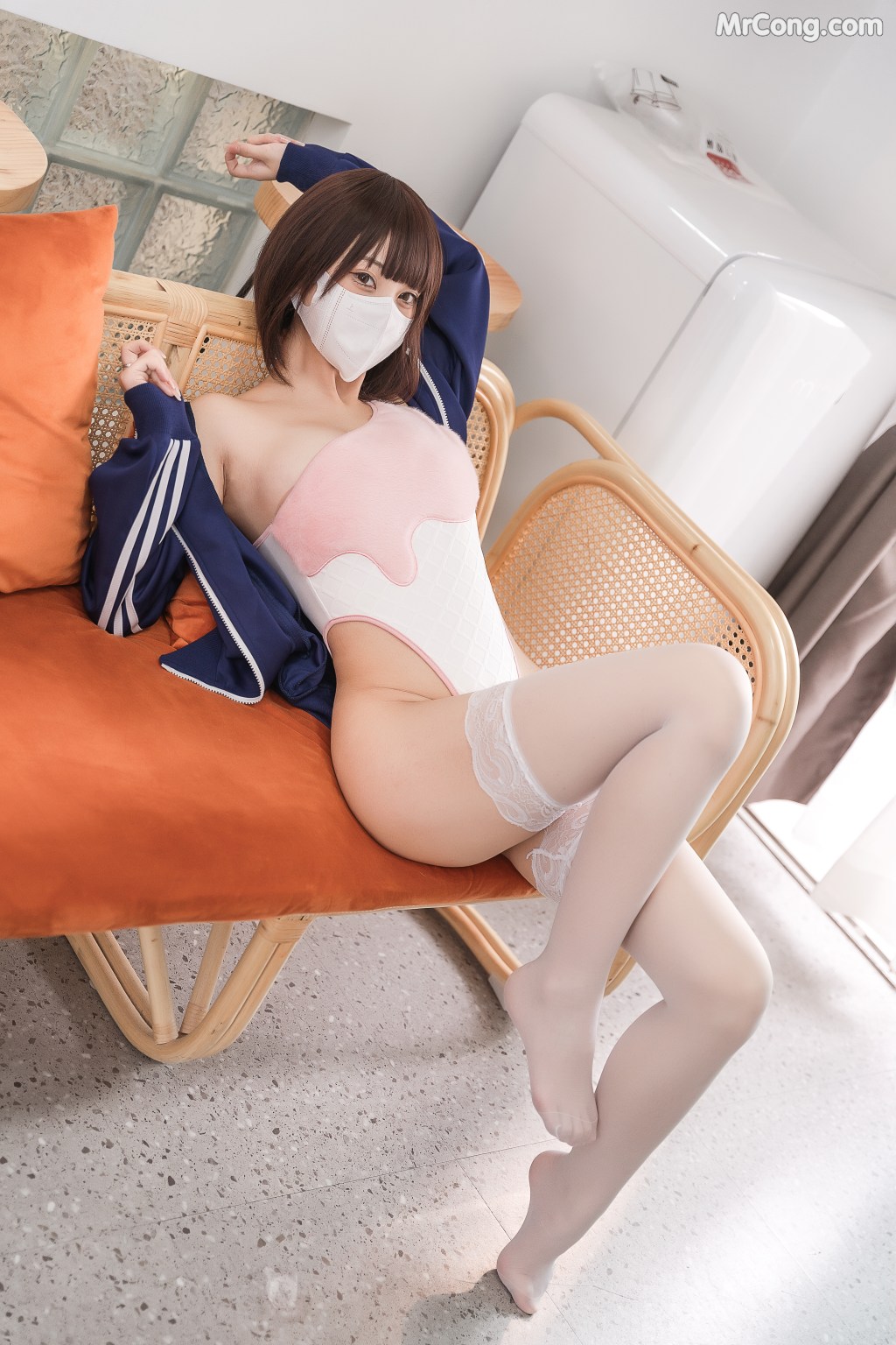 Coser蜜汁猫裘 Vol076 草莓圣代 45 photos - 12