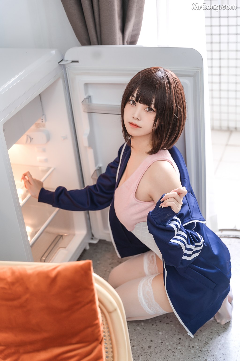Coser蜜汁猫裘 Vol076 草莓圣代 45 photos - 40