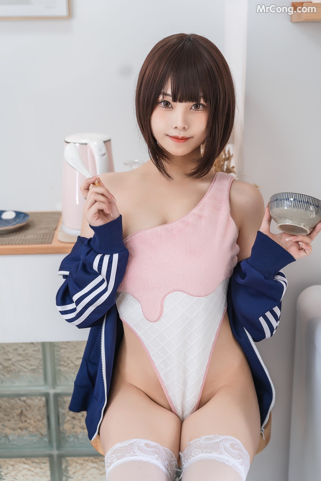 Coser蜜汁猫裘 Vol076 草莓圣代 45 photos - 42