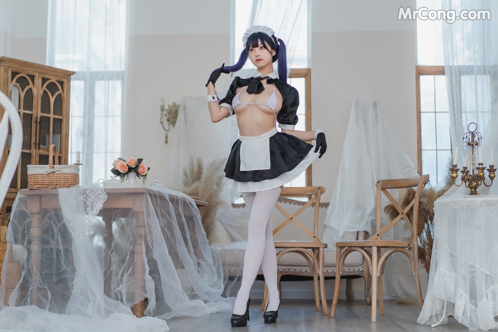 Coser蜜汁猫裘 Vol077 工作女仆 50 photos - 8
