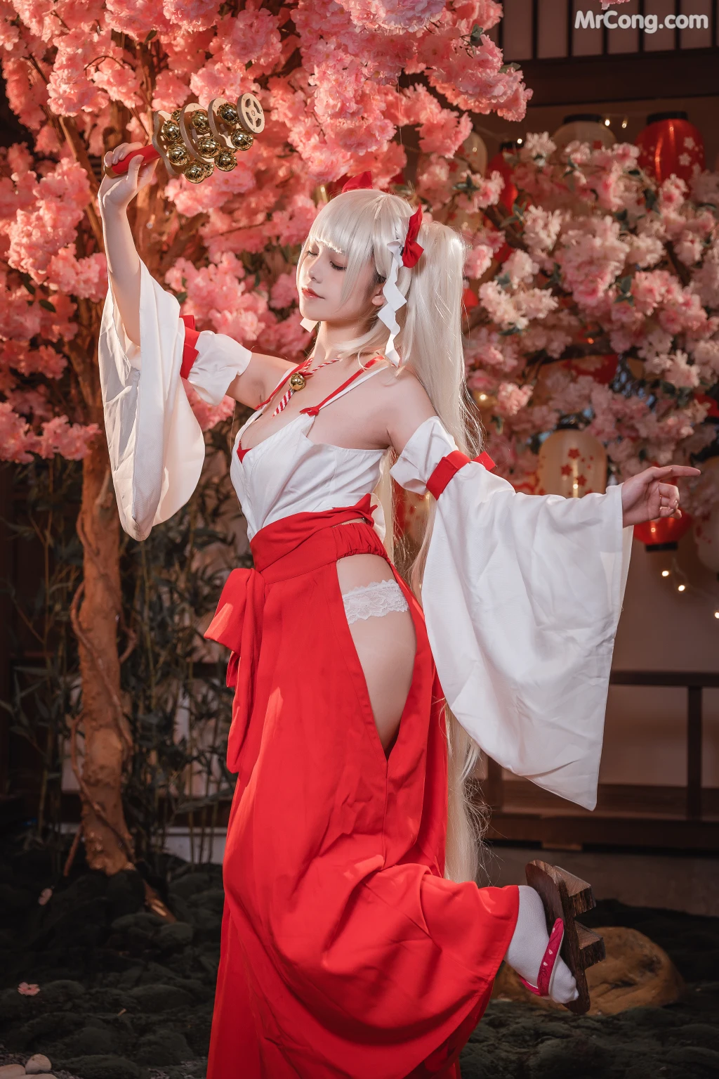 Coser蜜汁猫裘 Vol084 50 photos - 2