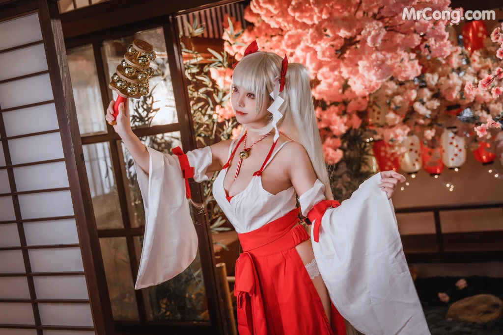 Coser蜜汁猫裘 Vol084 50 photos - 12