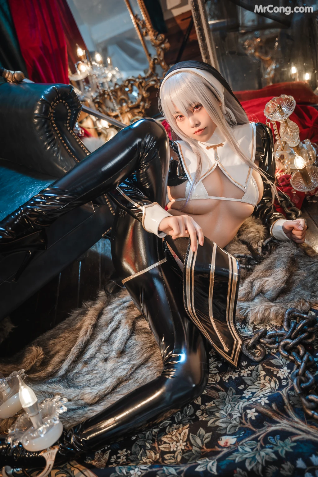 Coser蜜汁猫裘 Vol100 恶堕修女 53 photos - 38