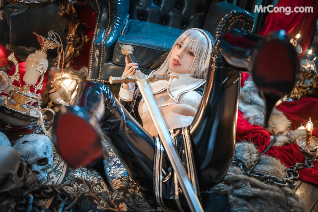 Coser蜜汁猫裘 Vol100 恶堕修女 53 photos - 48