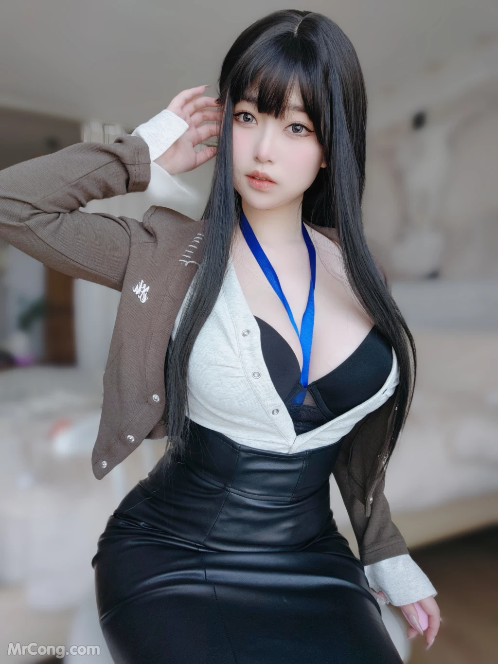 Coser女主K 上司的秘密 109 photos