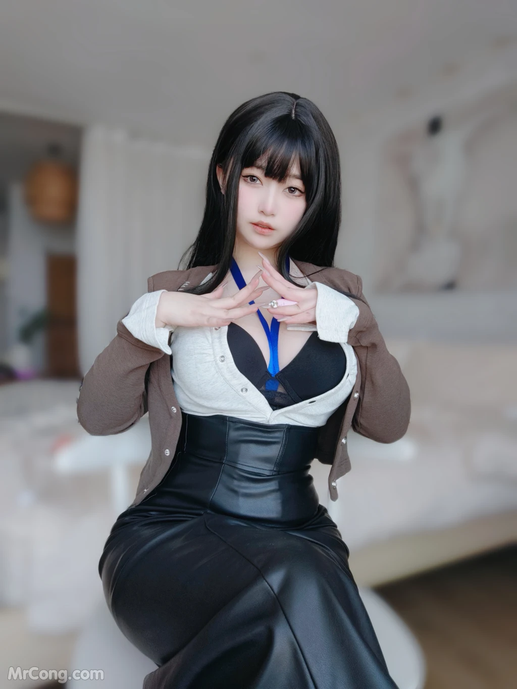 Coser女主K 上司的秘密 109 photos - 3