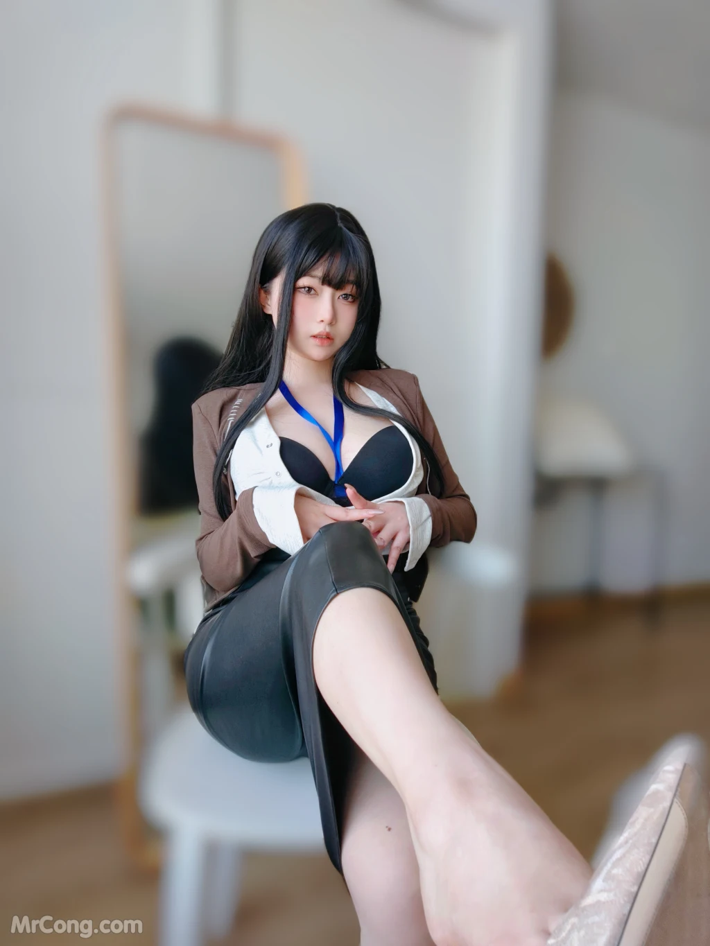 Coser女主K 上司的秘密 109 photos - 19