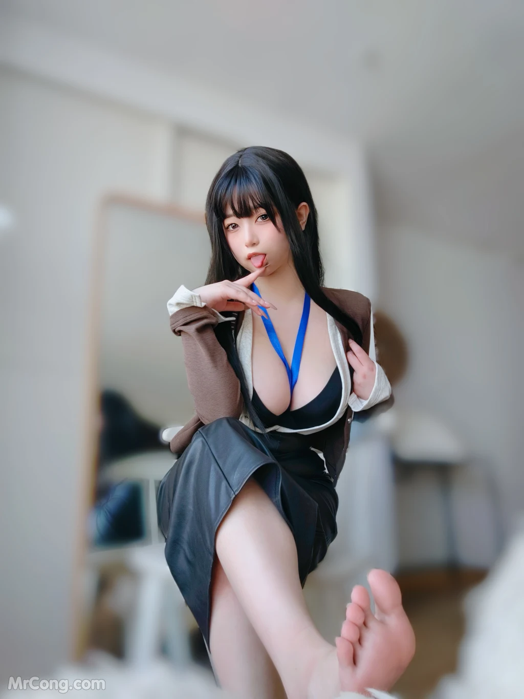 Coser女主K 上司的秘密 109 photos - 23