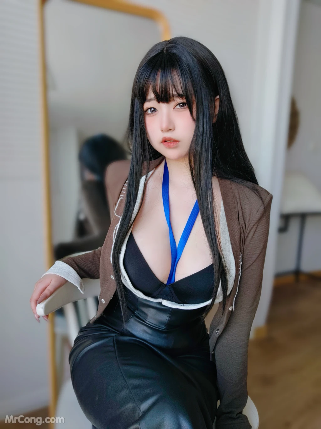 Coser女主K 上司的秘密 109 photos - 57