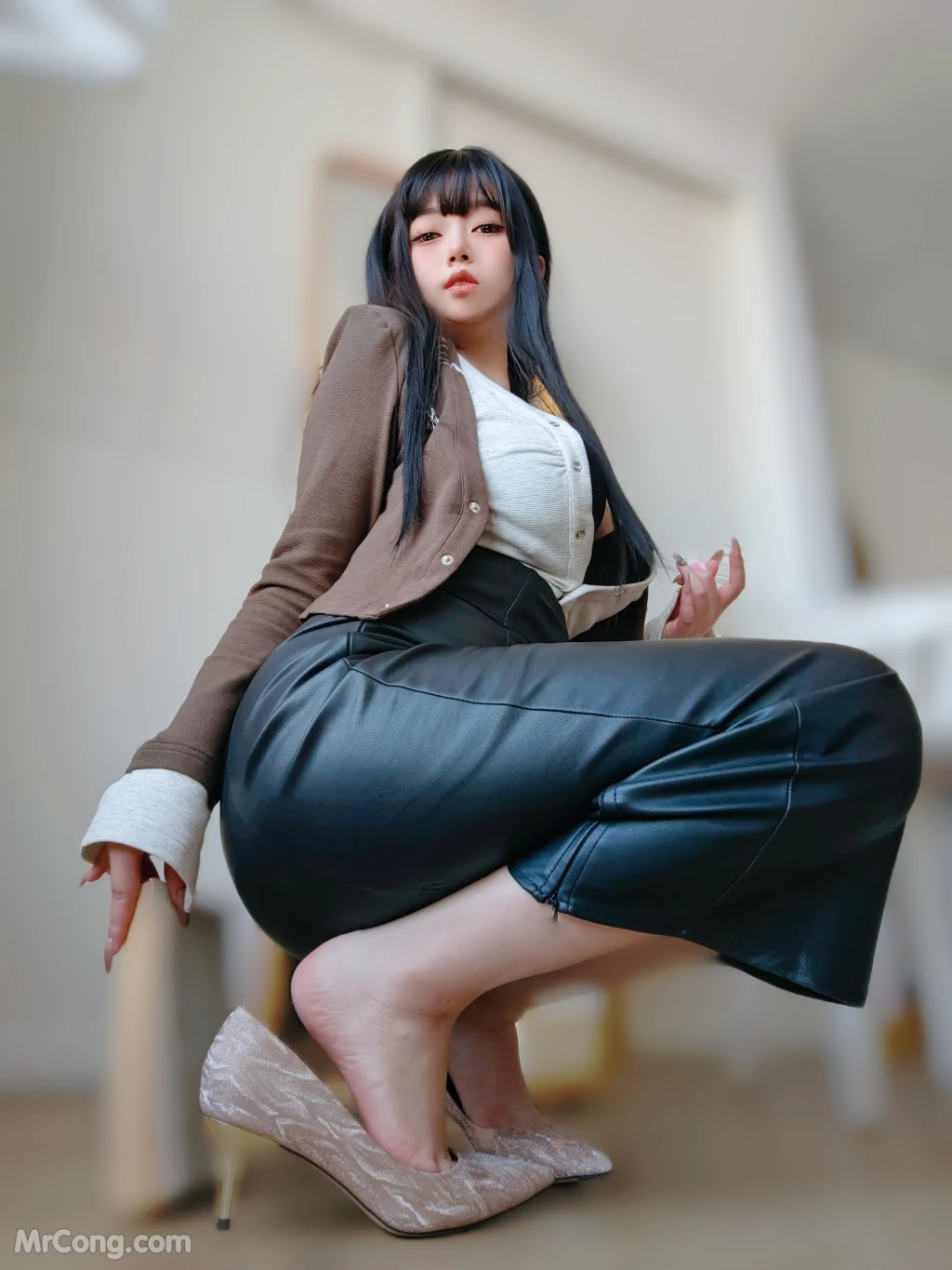 Coser女主K 上司的秘密 109 photos - 59