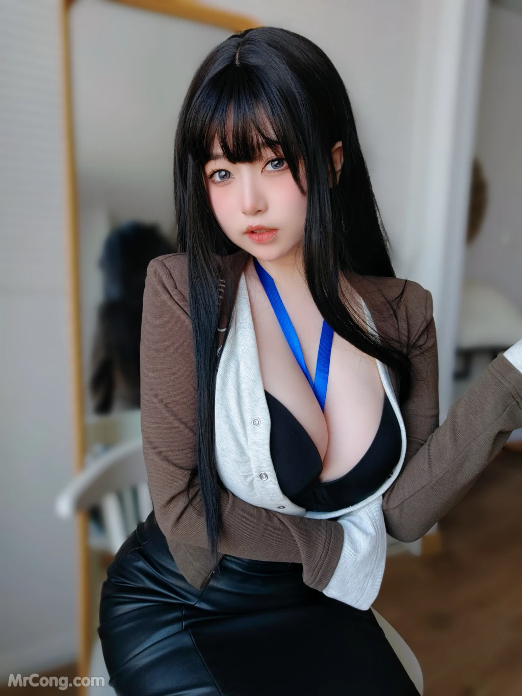 Coser女主K 上司的秘密 109 photos - 63