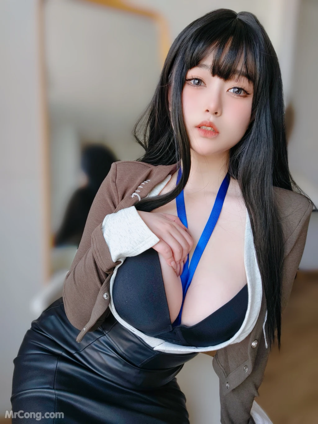 Coser女主K 上司的秘密 109 photos - 64