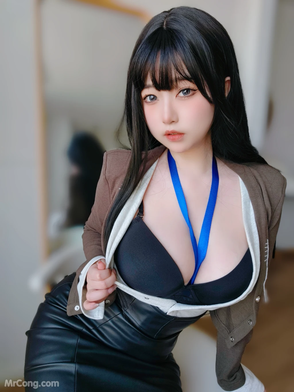 Coser女主K 上司的秘密 109 photos - 65