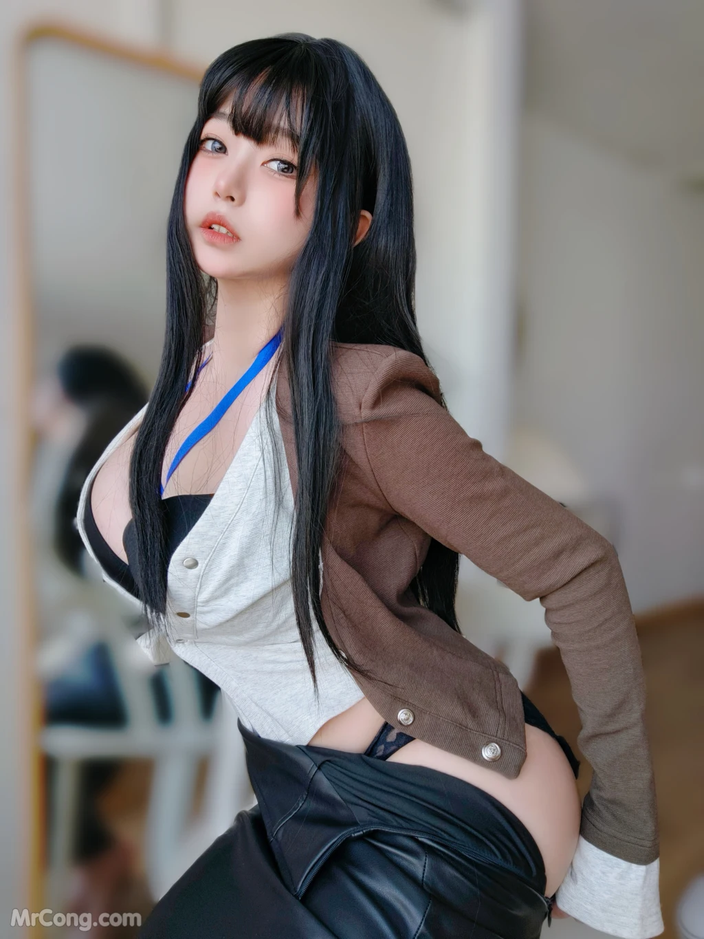 Coser女主K 上司的秘密 109 photos - 70