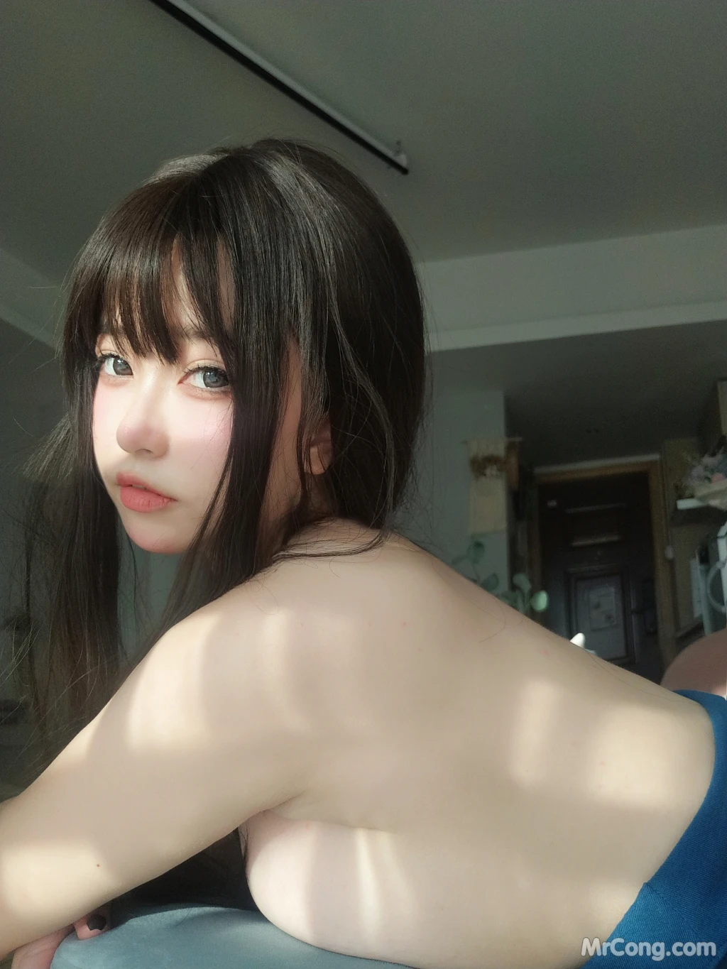 Coser女主K 乘凉的姐姐 92 photos - 43