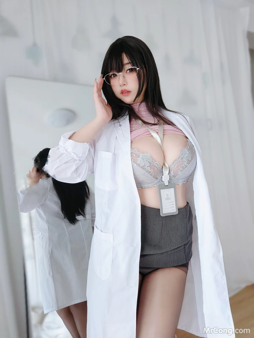 Coser女主K 保健医师 100 photos - 21