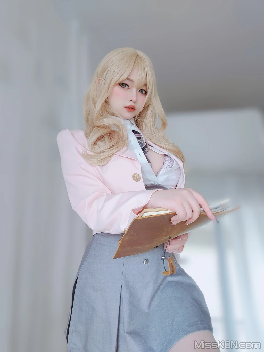 Coser女主K 催眠傲娇的前辈 78 photos