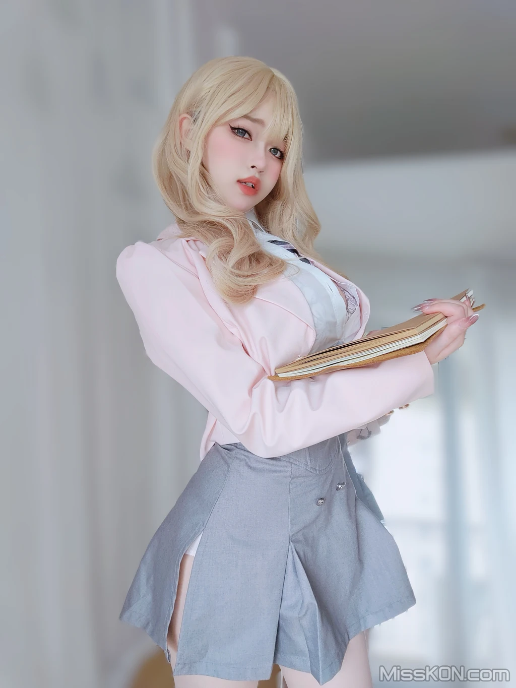 Coser女主K 催眠傲娇的前辈 78 photos - 3