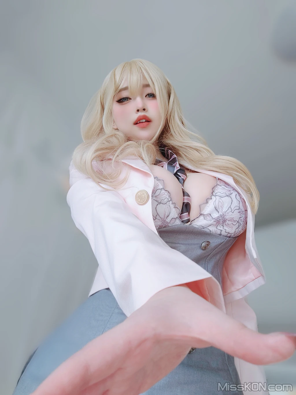 Coser女主K 催眠傲娇的前辈 78 photos - 30