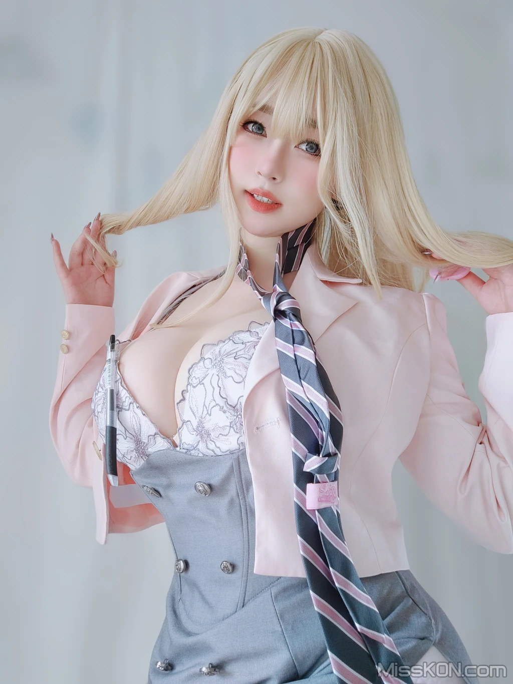 Coser女主K 催眠傲娇的前辈 78 photos - 62