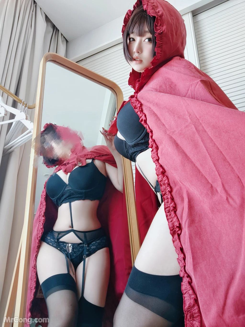 Coser女主K 小红帽和红苹果 86 photos