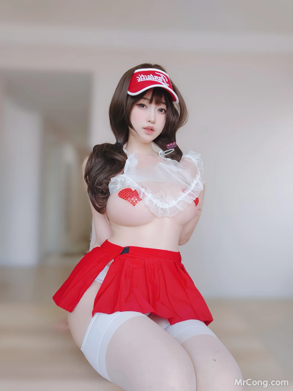 Coser女主K 性感快递员 100 photos - 23