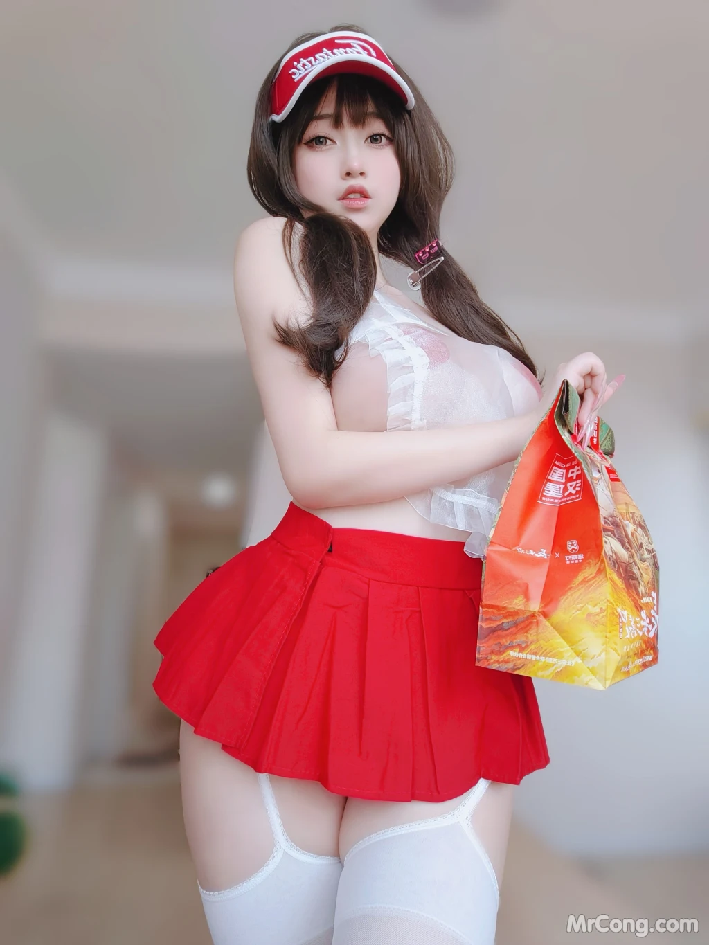 Coser女主K 性感快递员 100 photos - 95