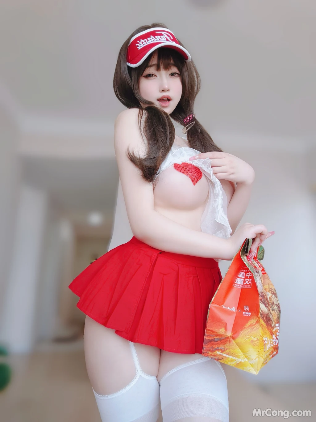 Coser女主K 性感快递员 100 photos - 96