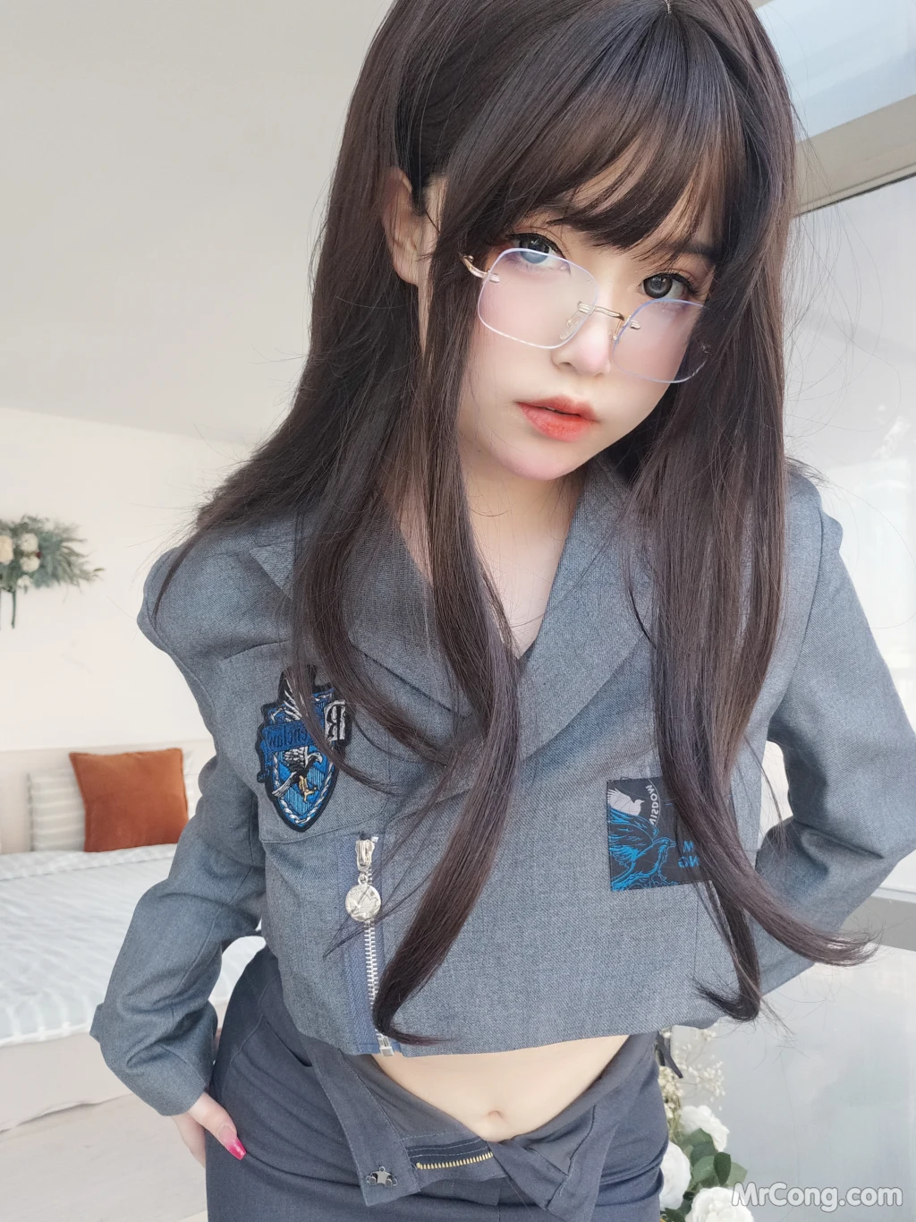 Coser女主K 沉默的学姐 102 photos - 2