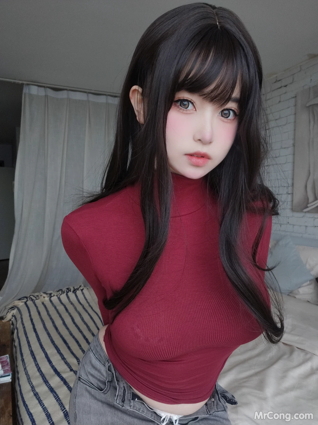 Coser女主K 红色毛衣的丰满妹妹 103 photos - 100