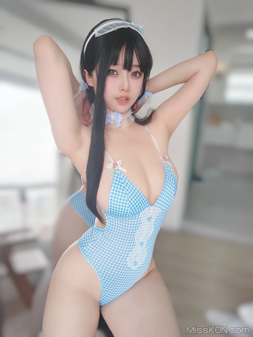 Coser女主K 蓝色泳装女仆 94 photos - 85