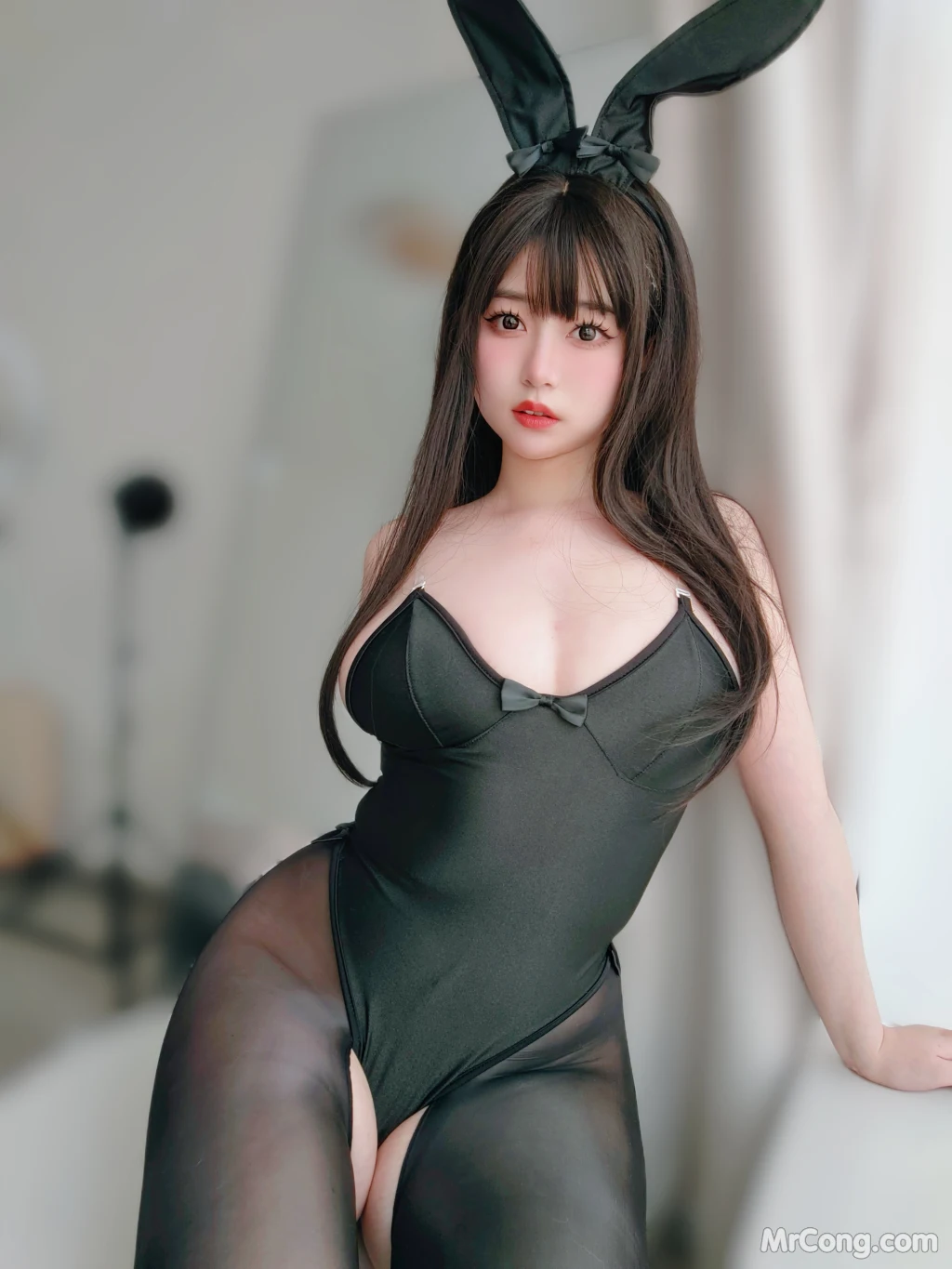 Coser女主K 黑丝兔女郎 102 photos - 47
