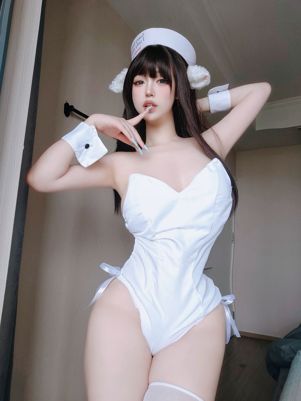 Coser女主K Fantia 2024年05月订阅 129 photos - 18