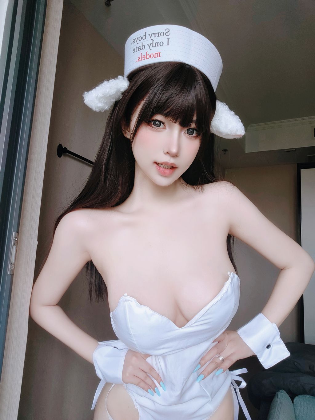 Coser女主K Fantia 2024年05月订阅 129 photos - 56