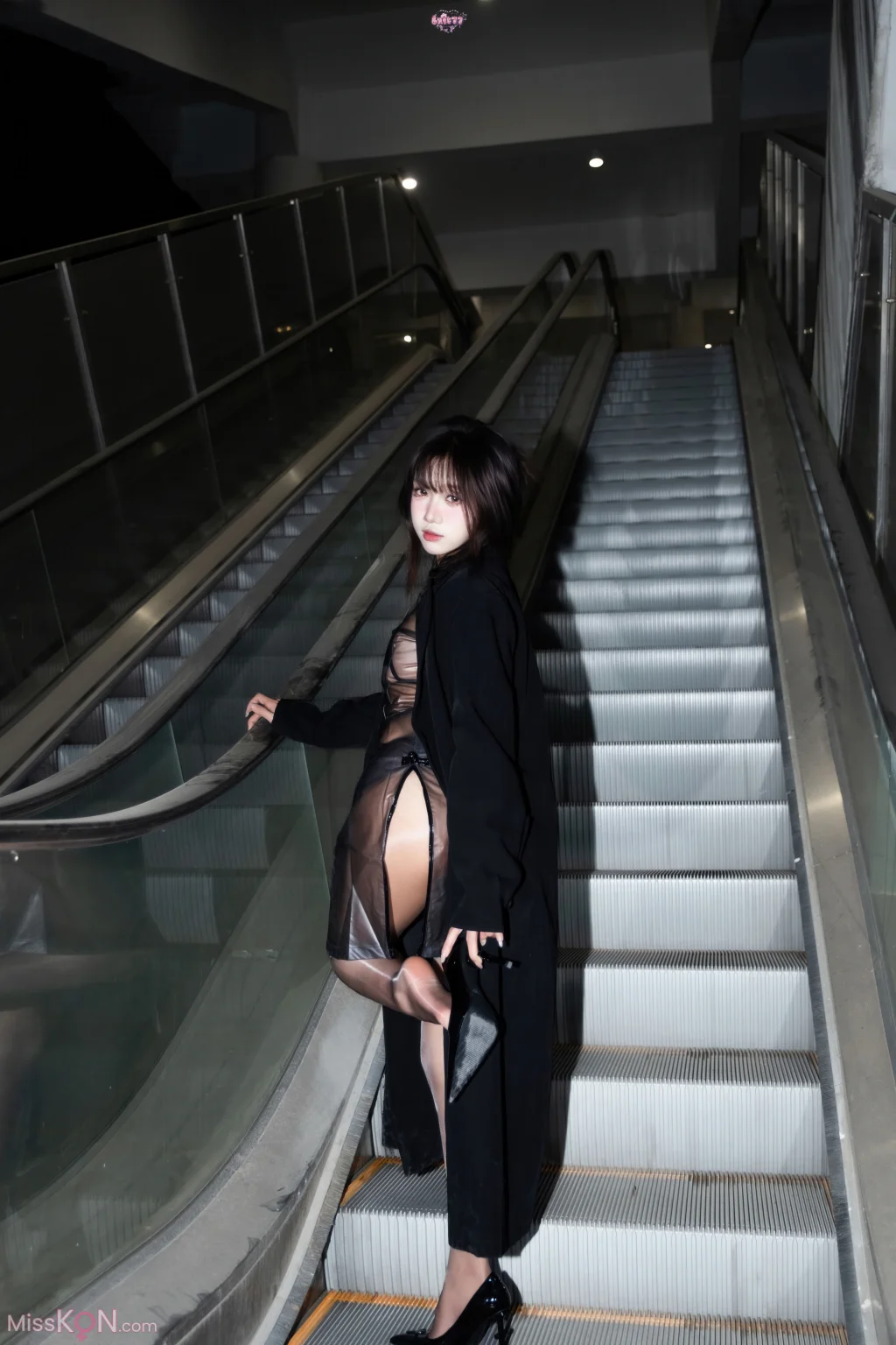 Coser柒柒要乖哦 午夜邂逅 75 photos - 4