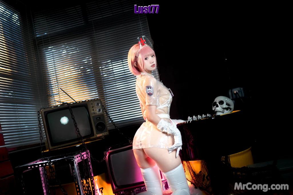 Coser柒柒要乖哦 夜勤护士 100 photos - 27