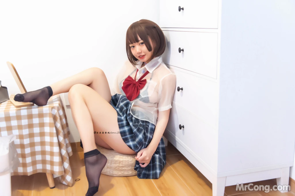 Coser柒柒要乖哦 晚间约会 40 photos - 24