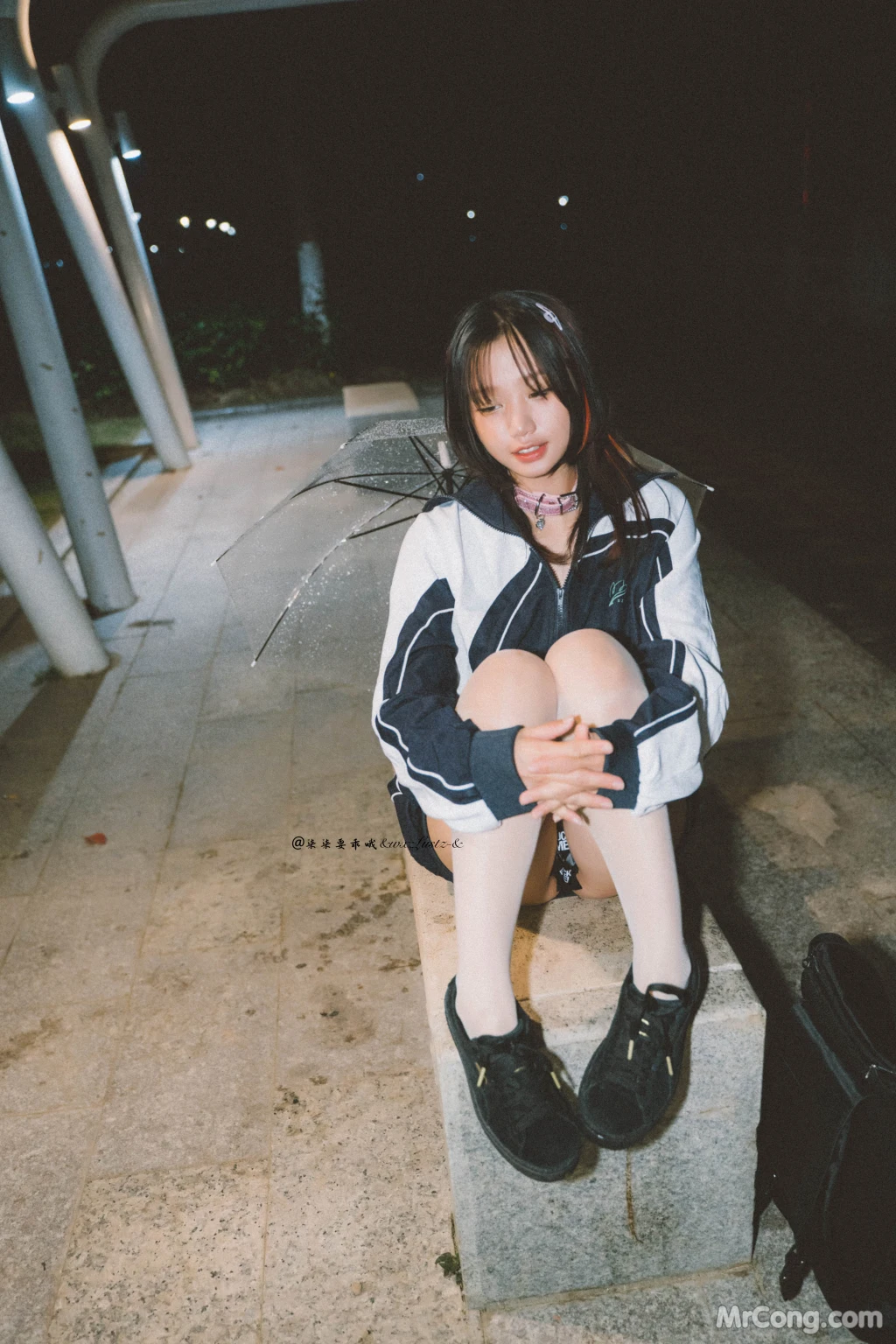 Coser柒柒要乖哦 校服 42 photos - 9