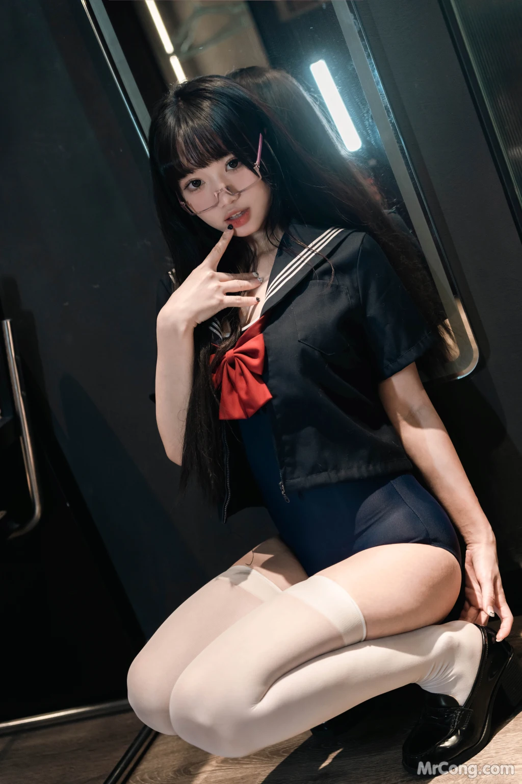 Coser柒柒要乖哦 白丝死库水 140 photos - 125