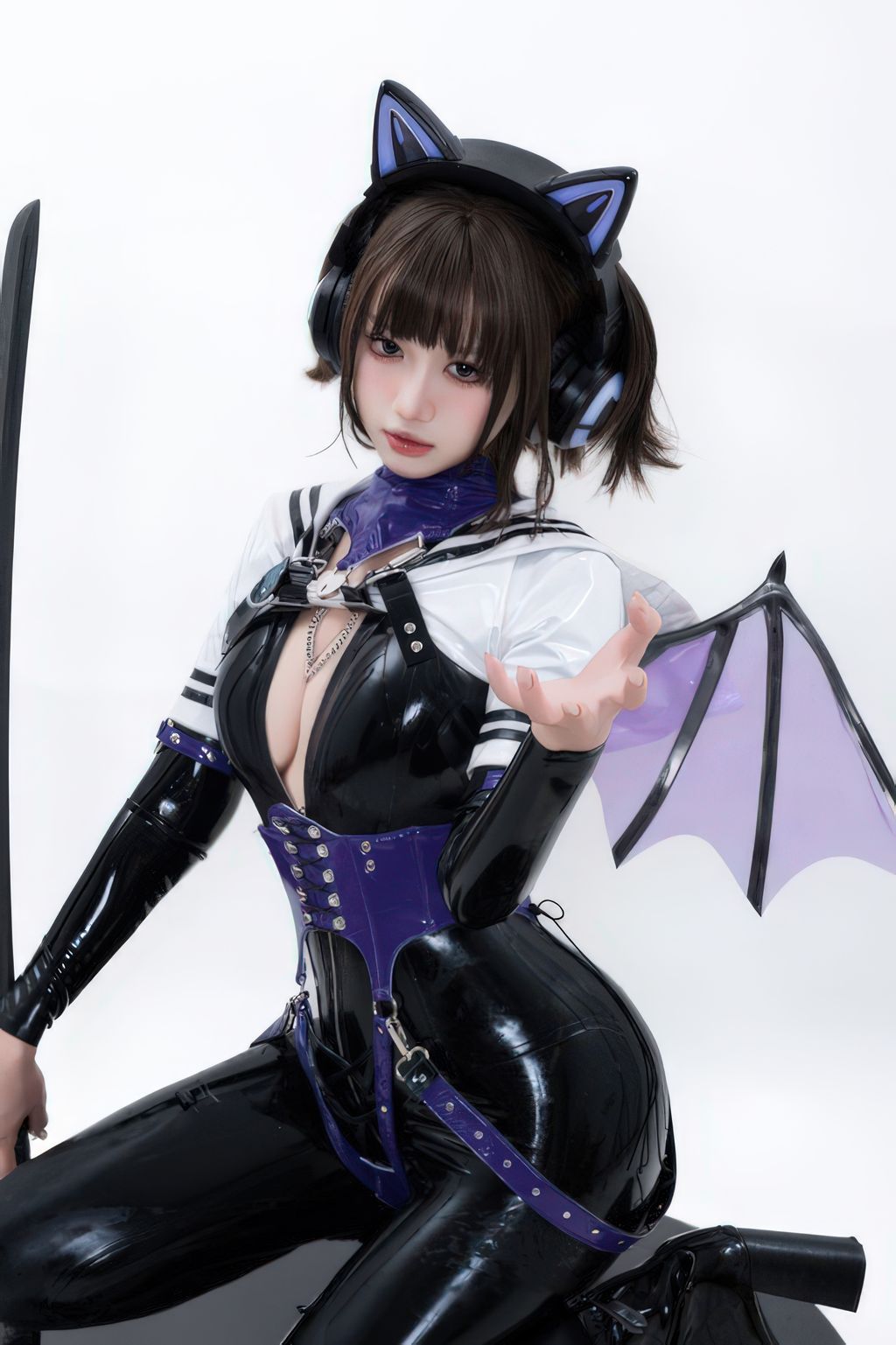 Coser柒柒要乖哦 白棚胶衣 78 photos - 10