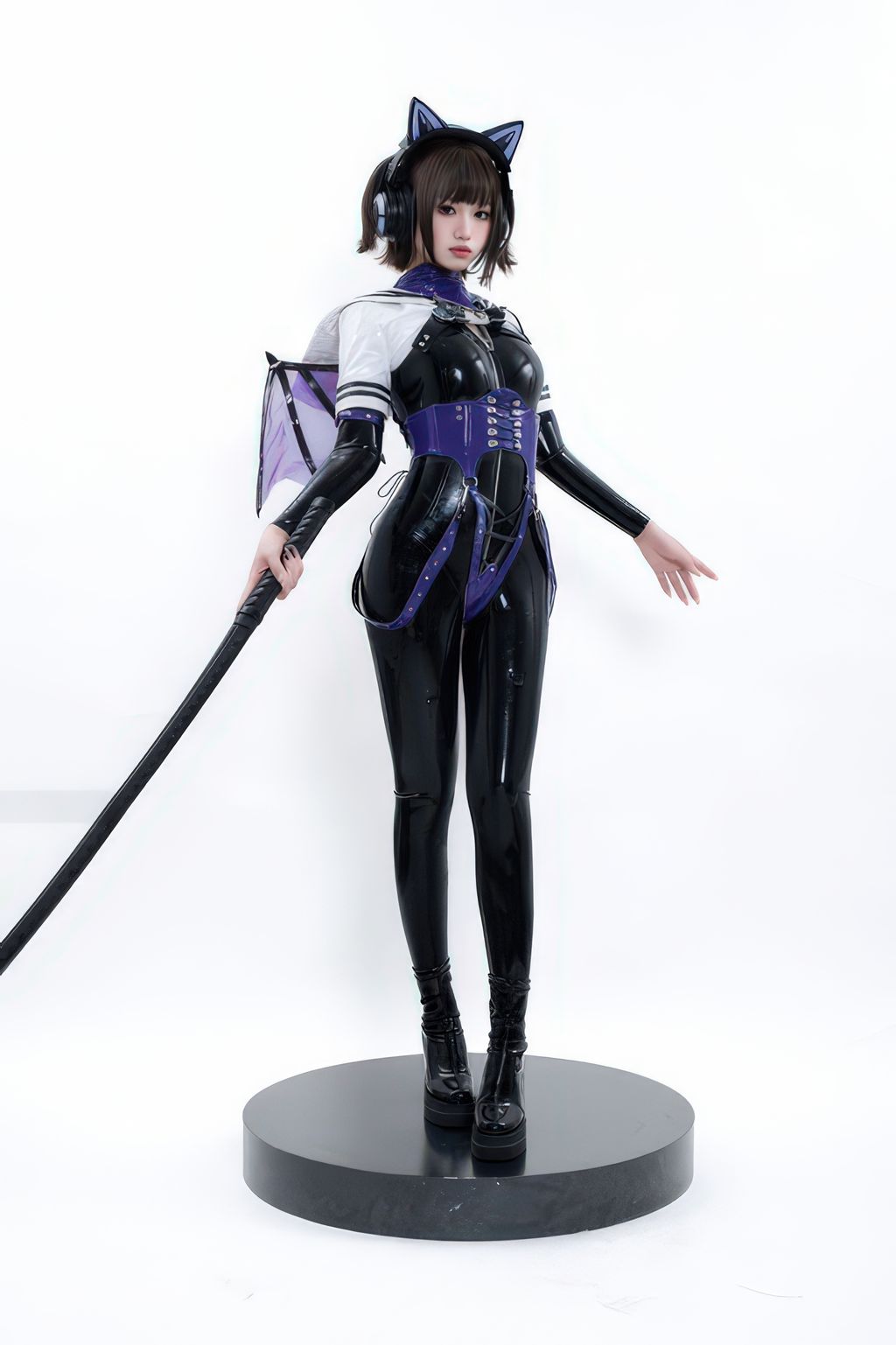 Coser柒柒要乖哦 白棚胶衣 78 photos - 12