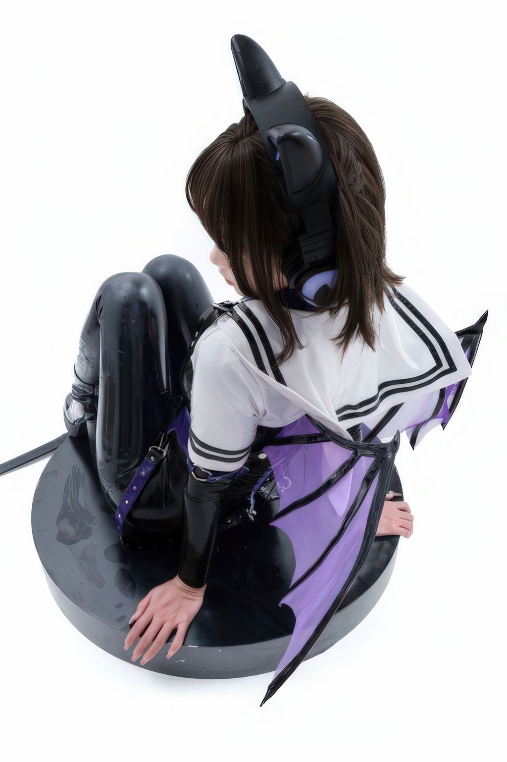 Coser柒柒要乖哦 白棚胶衣 78 photos - 20